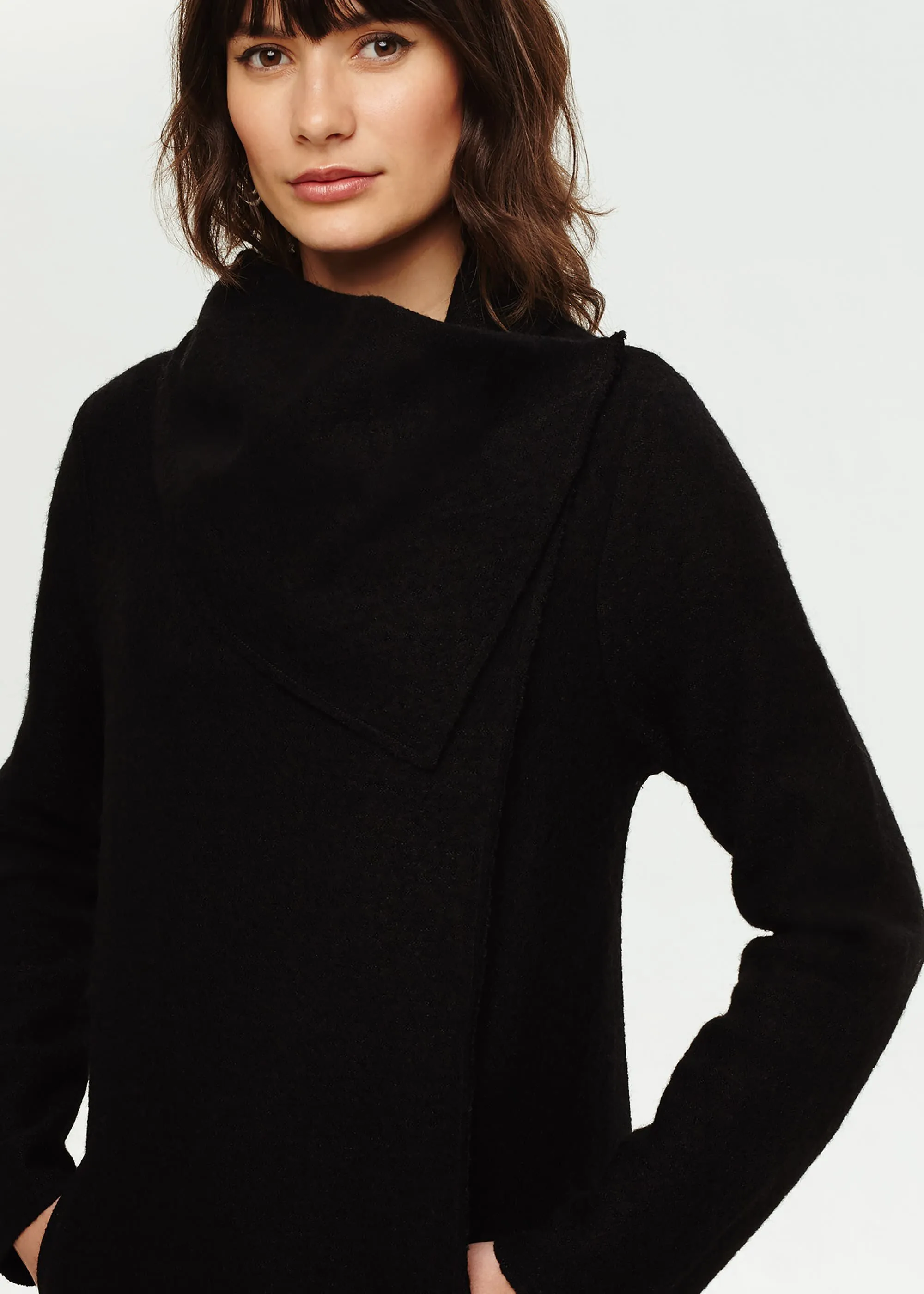 Bellona Level Hem Knit Coat