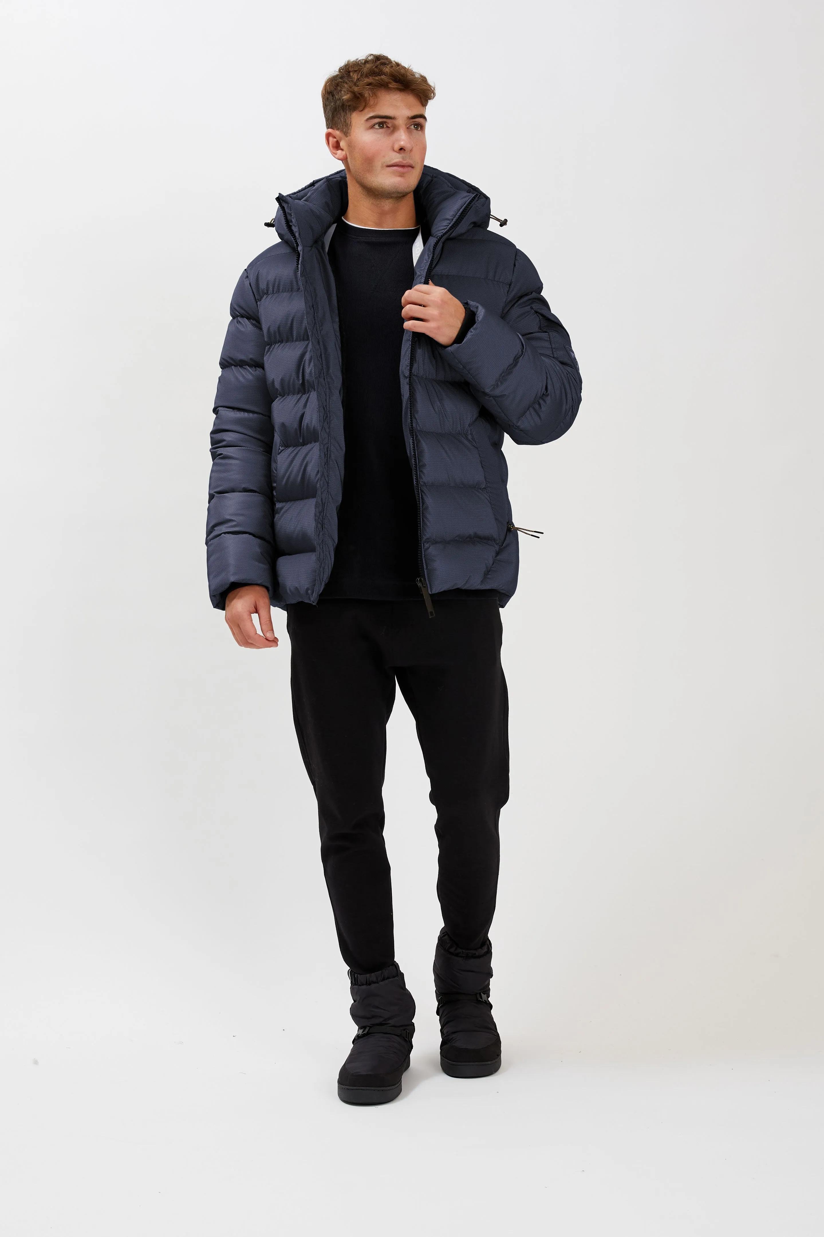 HUNTLEY | Matte Shine Puffer || HUNTLEY | Polaire jacquard texturé