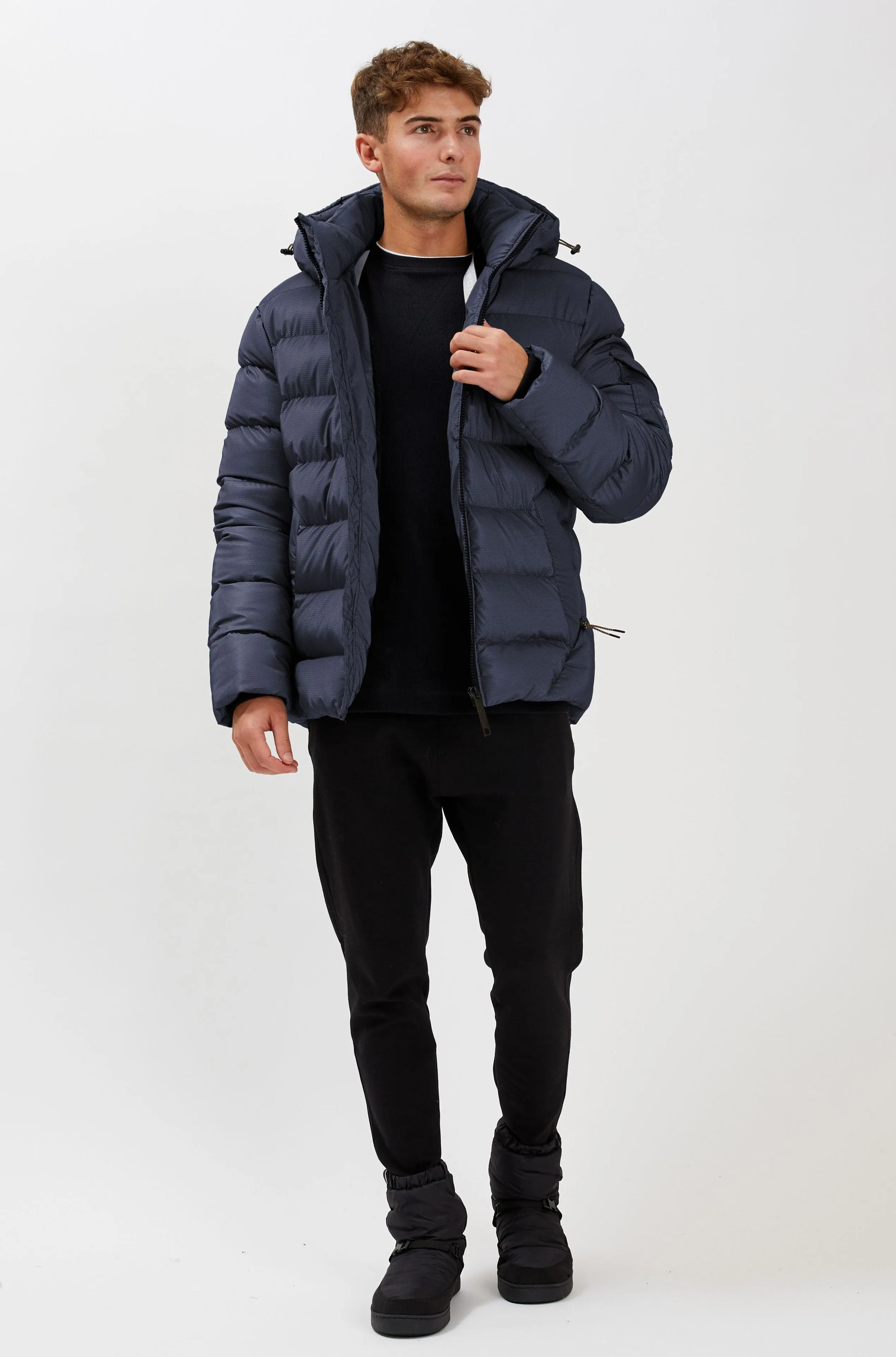 HUNTLEY | Matte Shine Puffer || HUNTLEY | Polaire jacquard texturé