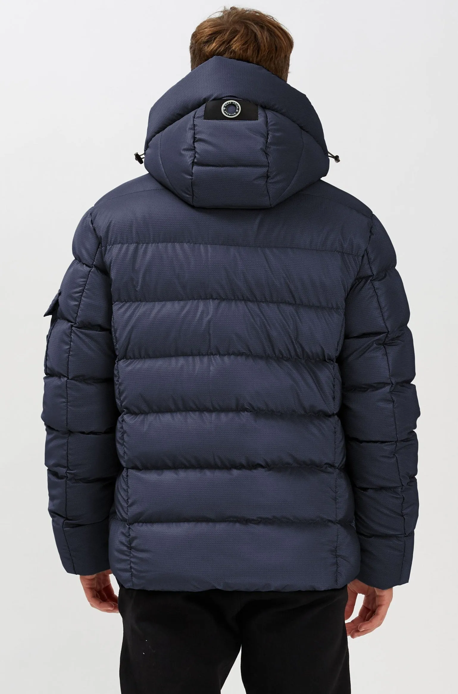 HUNTLEY | Matte Shine Puffer || HUNTLEY | Polaire jacquard texturé