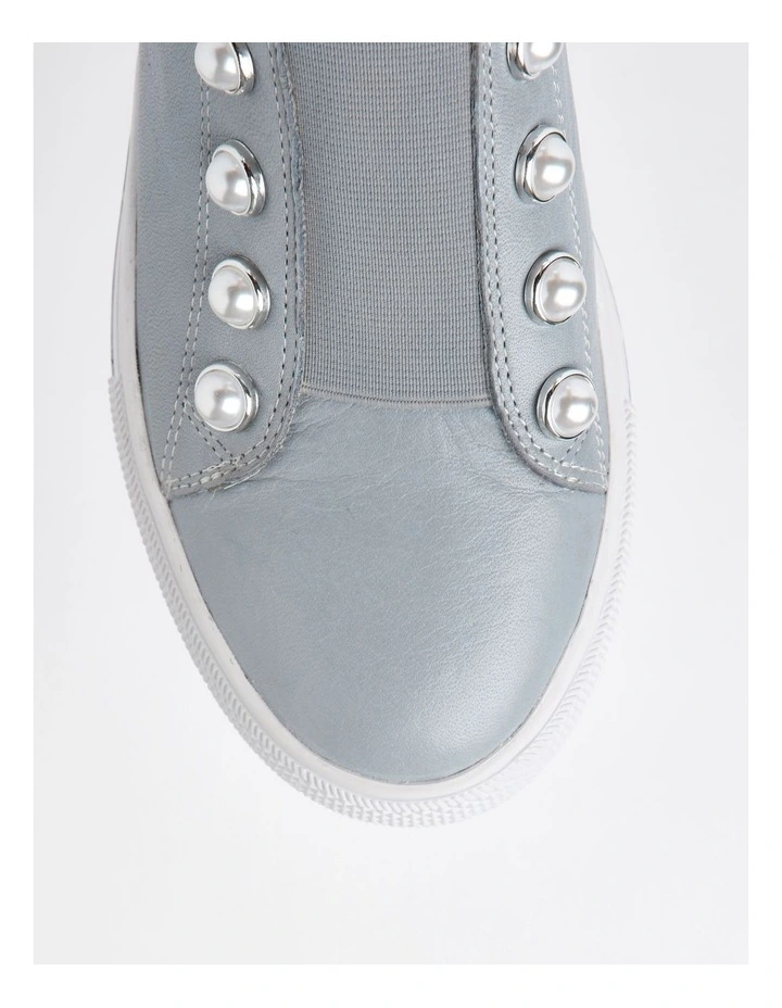 Kiss Leather Sneaker in Grey Blue